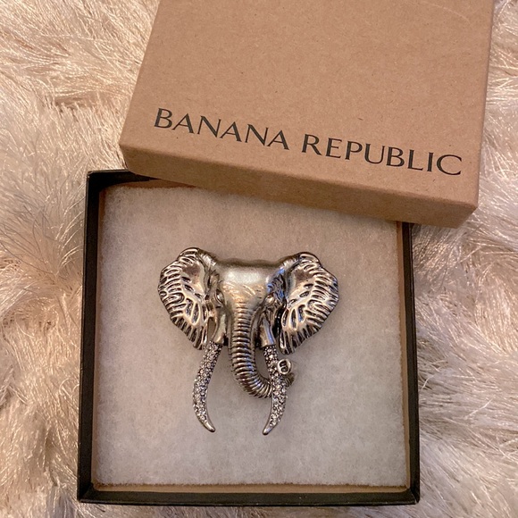 Banana Republic Jewelry - Banana Republic Silver Rhinestone Elephant Pin NWT